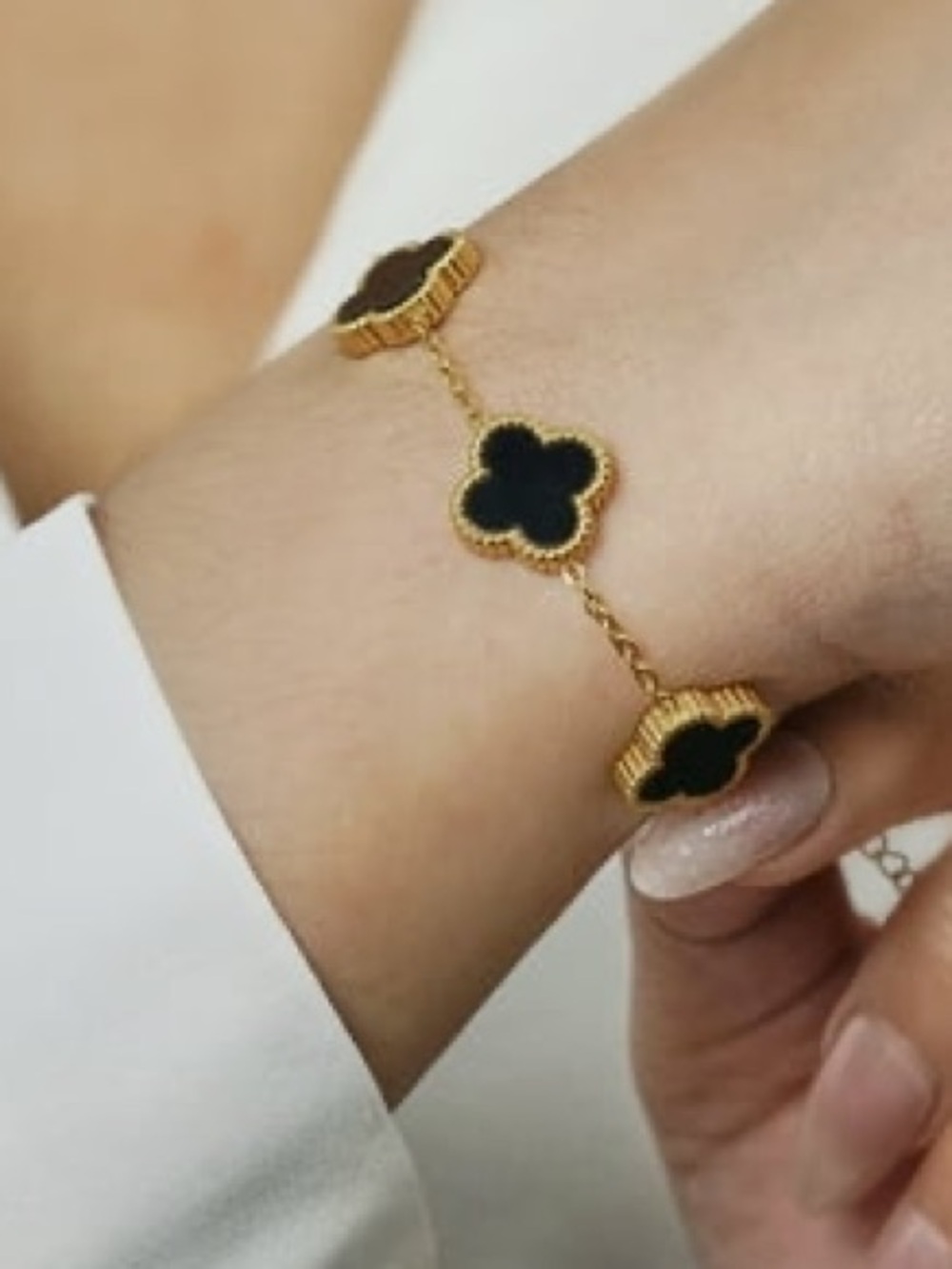 Gold stainless Clover Link Bracelet with Black Inlay - Women Jewelry - Picture 4 of 4